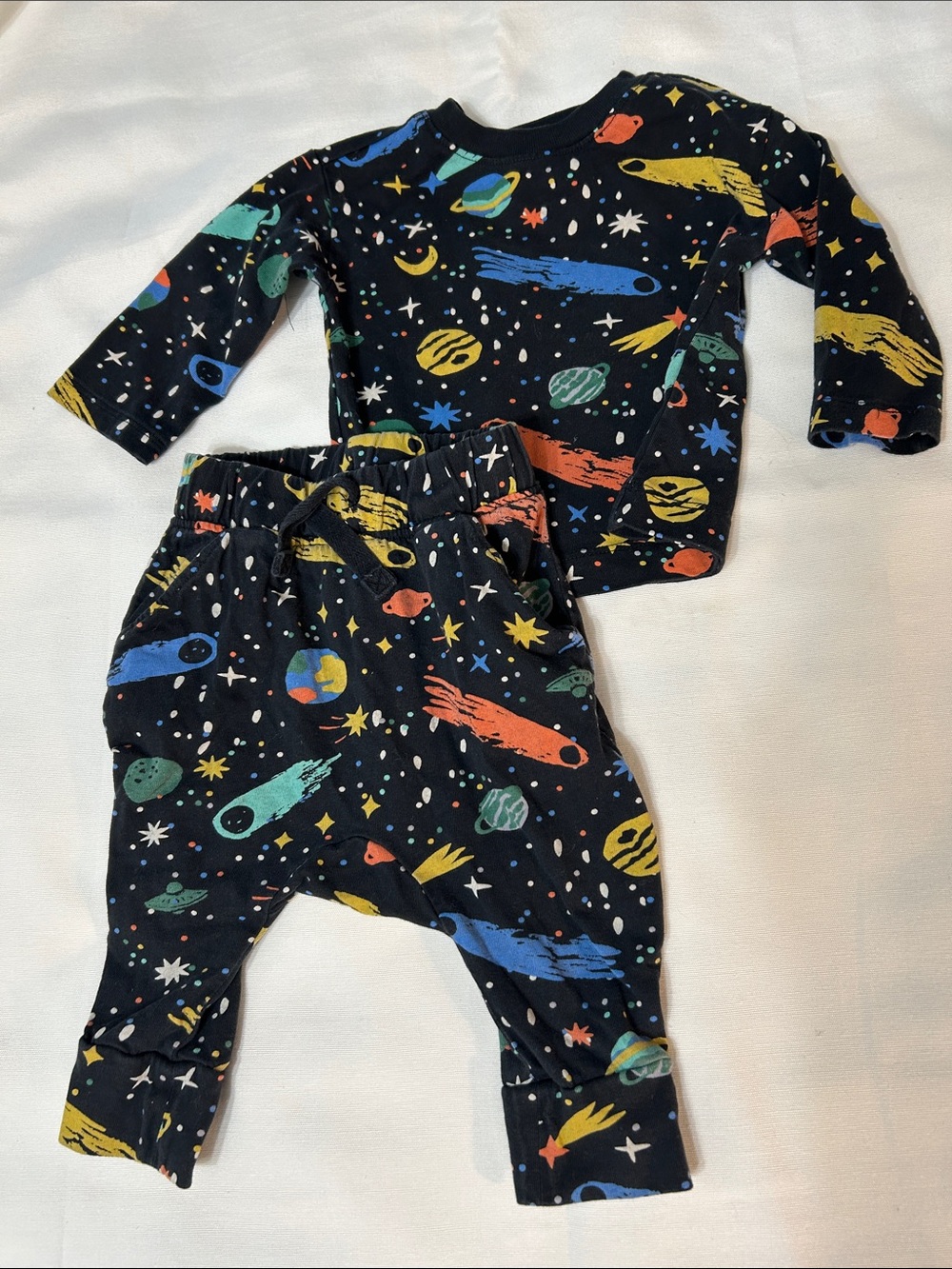Hanna Andersson space two piece jogger set, size 6-12 mo
